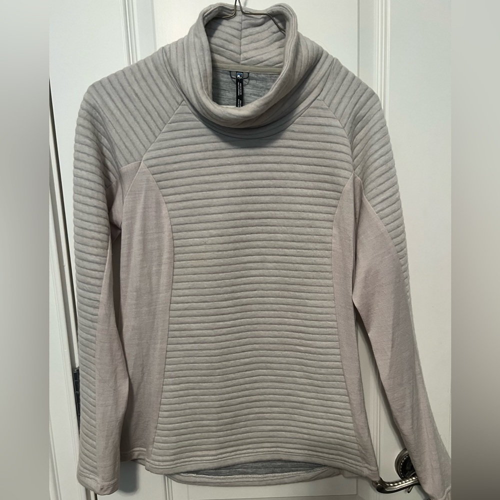 Kuhl woman’s pullover size XS